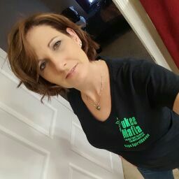 Jennifer Hinton Photo 35