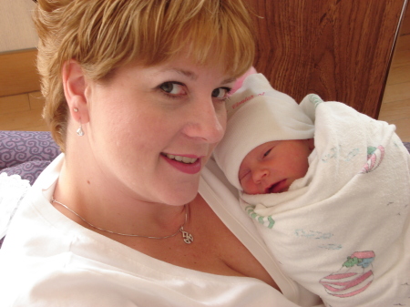 Elizabeth Magee Photo 11