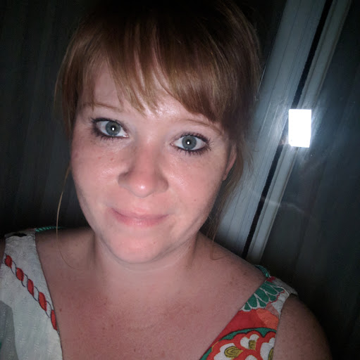 Angie Lambert Photo 32