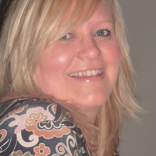 Ellen Graham Photo 26