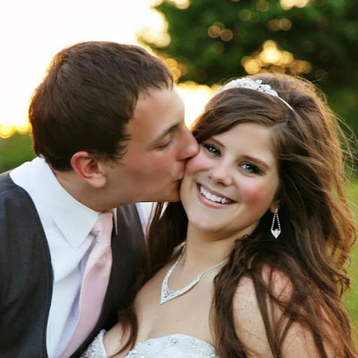 Christina Rogers Photo 29