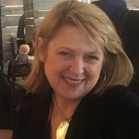 Betsy Bryan Photo 16