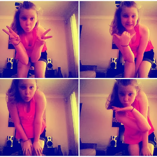 Isabella Brown Photo 32