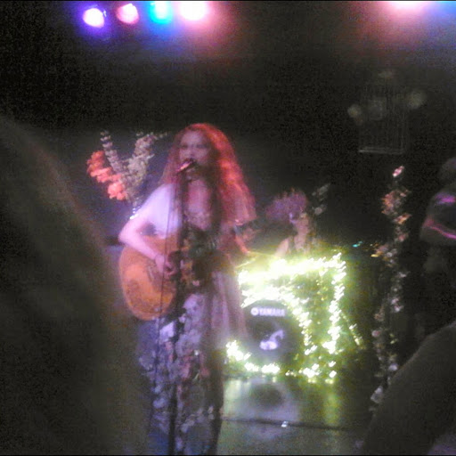 Clare Campbell Photo 4
