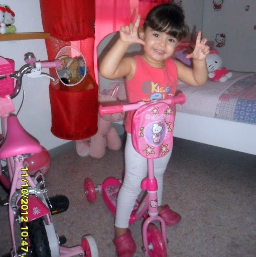 Hellen Castro Photo 9