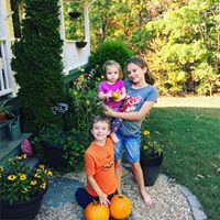 Julie Patton Photo 30