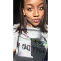 Ava Johnson Photo 9