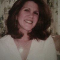 Linda Robles Photo 30
