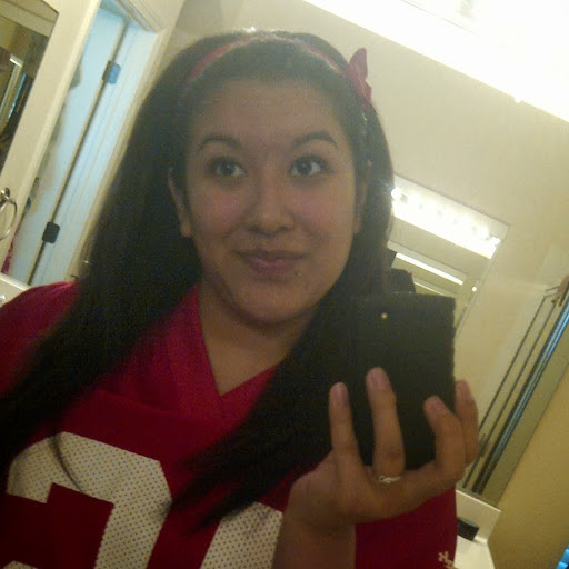 Samantha Lopez Photo 28