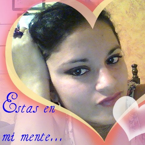 Laura Barrios Photo 15