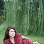 Julia Reynolds Photo 36