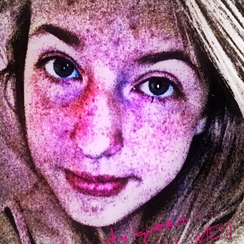 Julia Logan Photo 30
