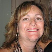 Louise Bray Photo 31
