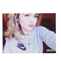 Olivia Pritchard Photo 11