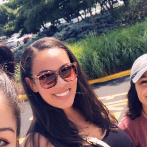Valerie Garcia Photo 36
