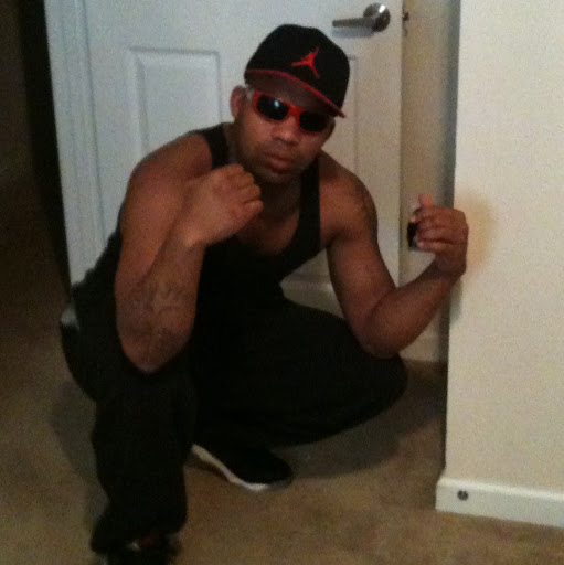Brandon Robinson Photo 44