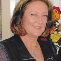 Sandra Douglas Photo 24