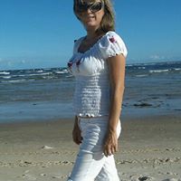 Jennifer Gee Photo 15