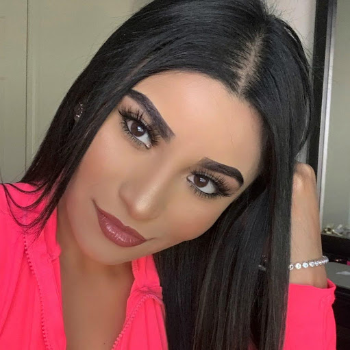 Victoria Castaneda Photo 21