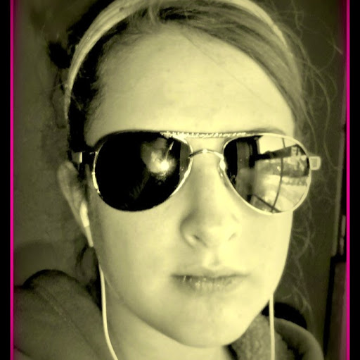 Brittany Comstock Photo 5