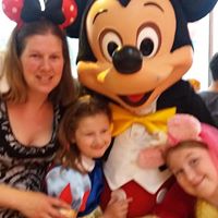 Lindsay Ball Photo 10