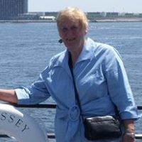 Kathryn Lester Photo 35