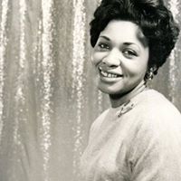 Clara Wilson Photo 23