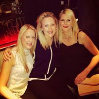 Laura Scholes Photo 13