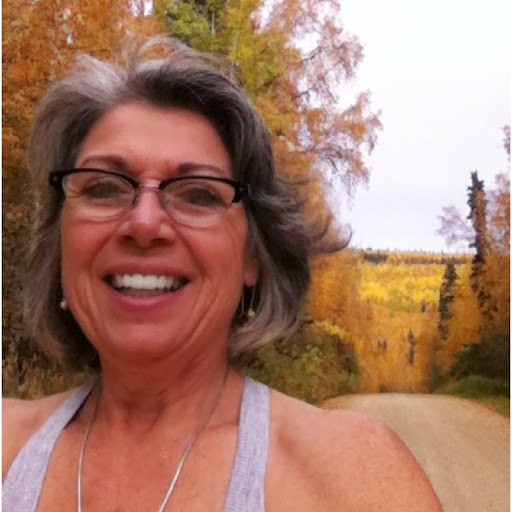 Lori Schneider Photo 40