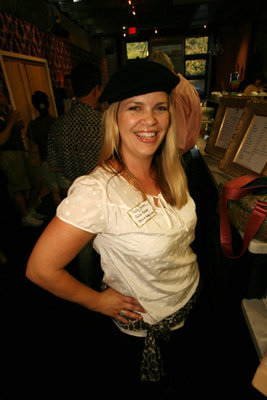 Julie Stover Photo 9