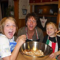 Cathy Donovan Photo 32