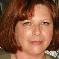 Jennifer Crump Photo 26