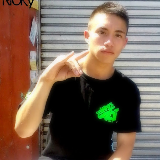 Ricky Salinas Photo 39