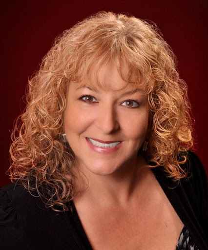 Sandy Rudolph Photo 31