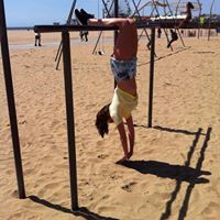 Alicia Skinner Photo 20