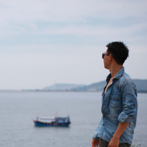 Trinh Phan Photo 22