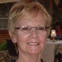 Mary Moles Photo 7
