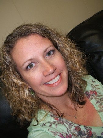 Jennifer Simmons Photo 17