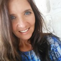 Cindy Garrett Photo 31