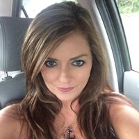Melanie Lucas Photo 27