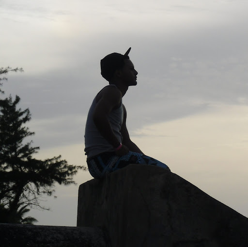 Robert Rios Photo 21