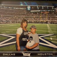 Christina Acuna Photo 9