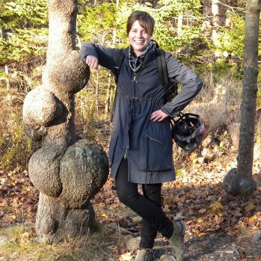 Laura Roy Photo 28