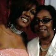 Angela Farris Photo 23
