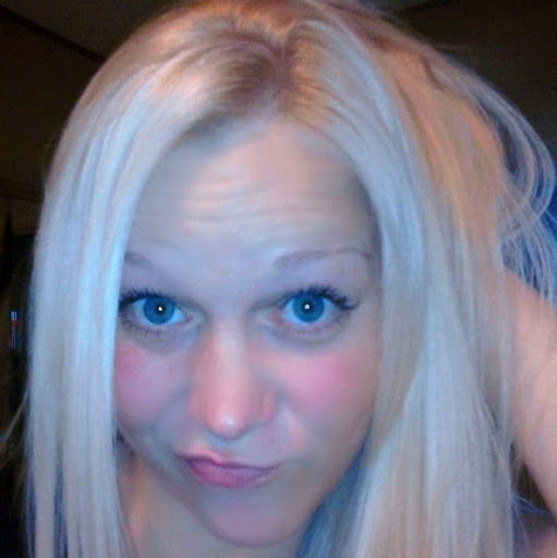 Monica Martin Photo 5