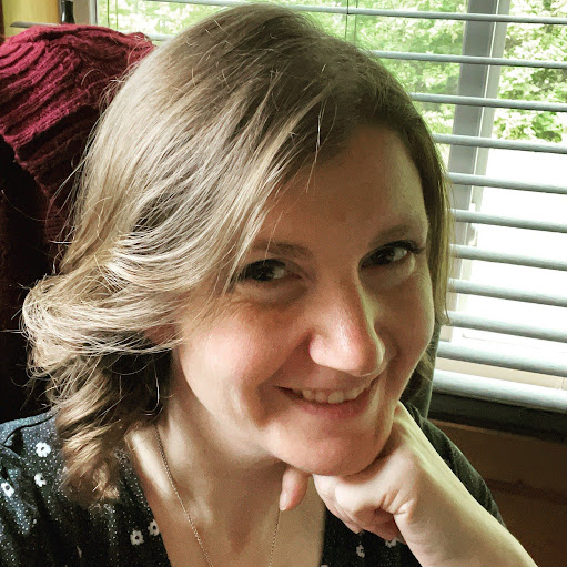 Laura Michels Photo 27