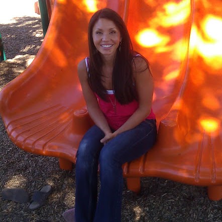 Erin Daniels Photo 26