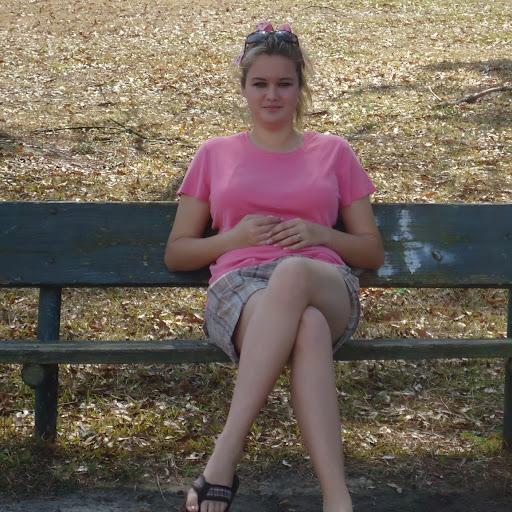 Victoria Miller Photo 31