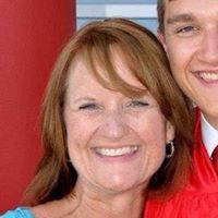 Lori Richards Photo 5
