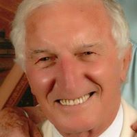 Derek Evans Photo 7